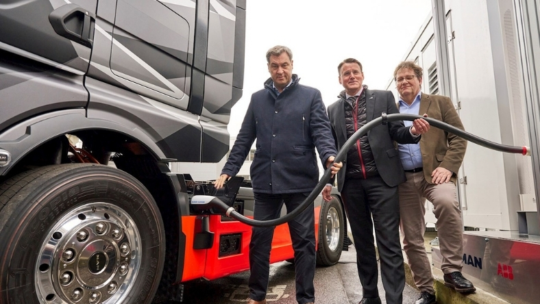 Megawatt charging test connecting electric truck to high power charger